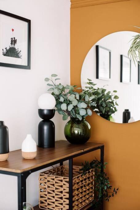 Modern & Stylish Home In The Heart Of Белфаст Экстерьер фото